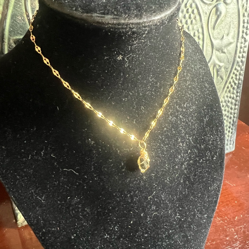 Deep Green Gemstone Choker on Sparkly Gold Chain — 14" Fit - Picture 6 of 17